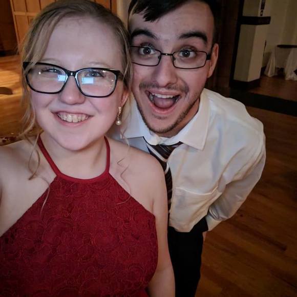 Meet your Posher, Eva - Picture 1 of 1